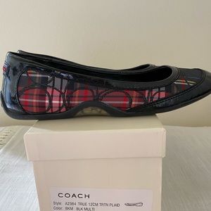 Coach flats
